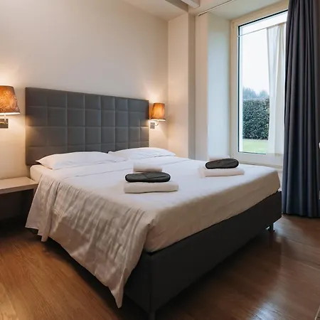 Ah Palazzo Trebeschi Aparthotel 3*